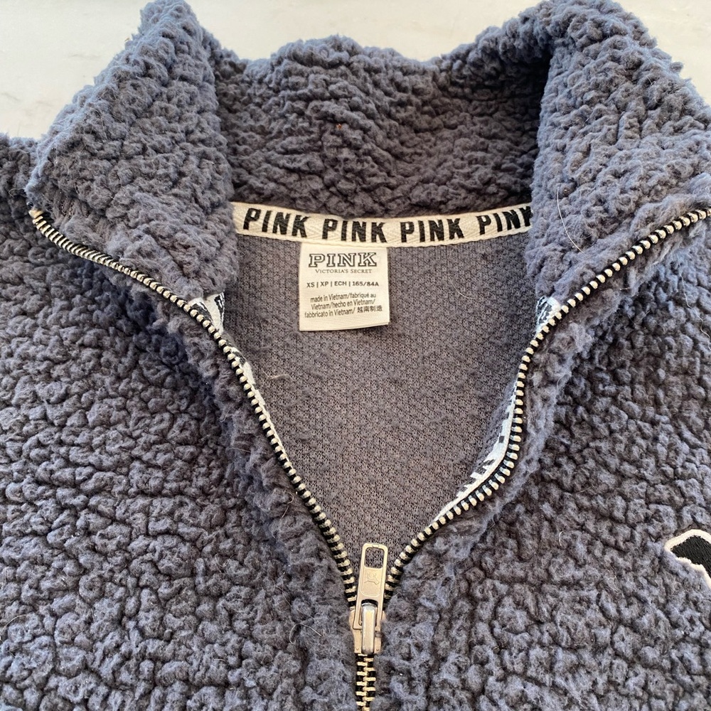 PINK Victoria's Secret Like New Grey Sherpa Zip-Up - Picture 5 of 5